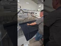 कपड़े, चमड़े, जूते, टोपी, स्कार्फ और अन्य कपड़ा उत्पादों के लिए आभूषण वितरण मशीन