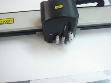 चरण मोटर कपड़ा नमूना काटने की मशीन सीएडी कॉस्टयूम कटर प्लाटर के साथ संगत