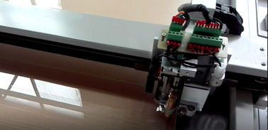 एलईडी लाइट बॉक्स लाइट गाइड पैनल के लिए आर्थिक एक्रिलिक शीट काटना मशीन